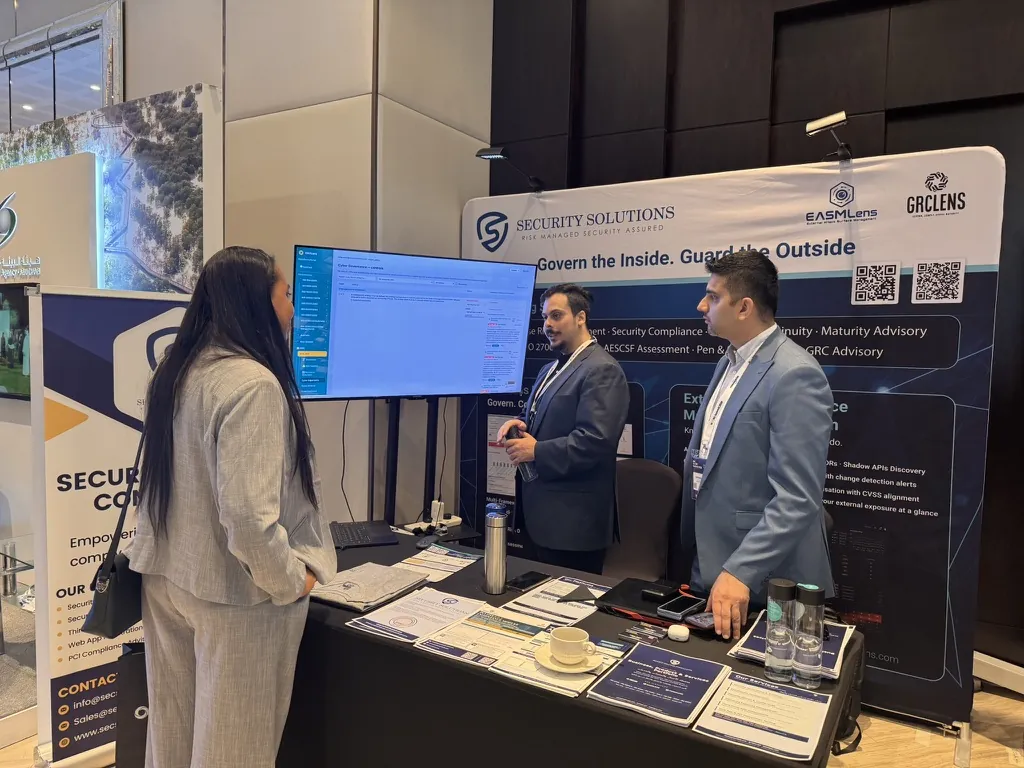 GRCLens demonstration for a delegate at GPRC Summit 2026 in Dubai